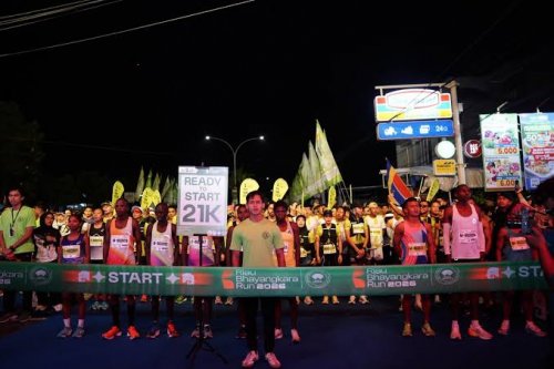 Belasan ribu pelari ramaikan RBR 2026 di Pekanbaru.(foto: mcr)
